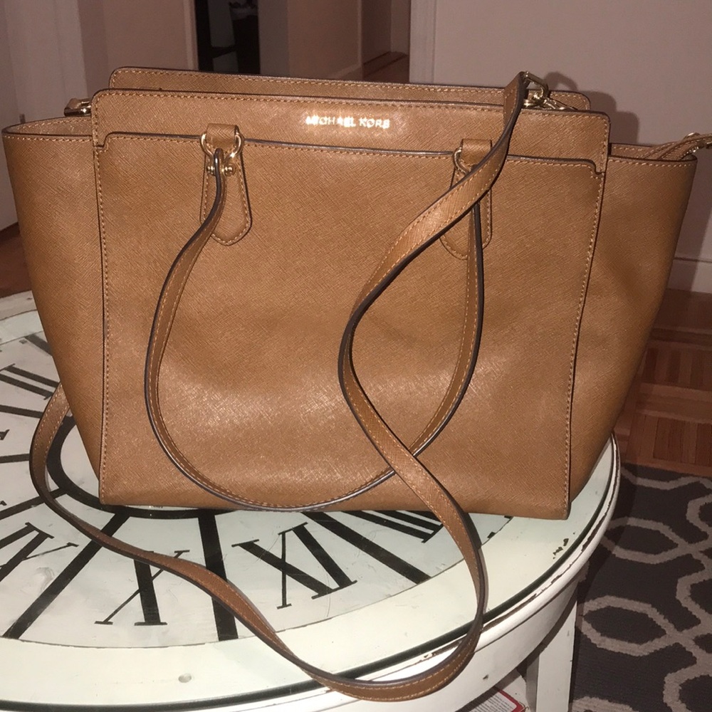 Michael Kors tote